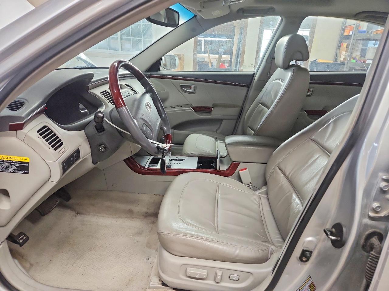 Hyundai Azera Se