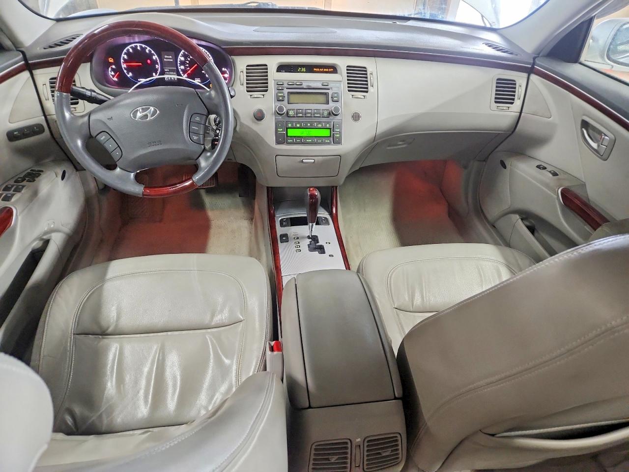 Hyundai Azera Se