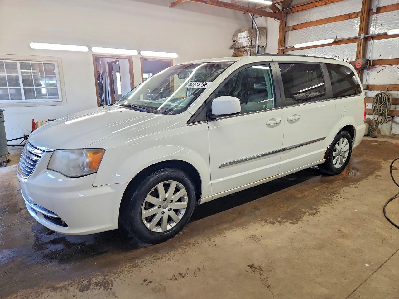 Salvage Chrysler Minivan Image