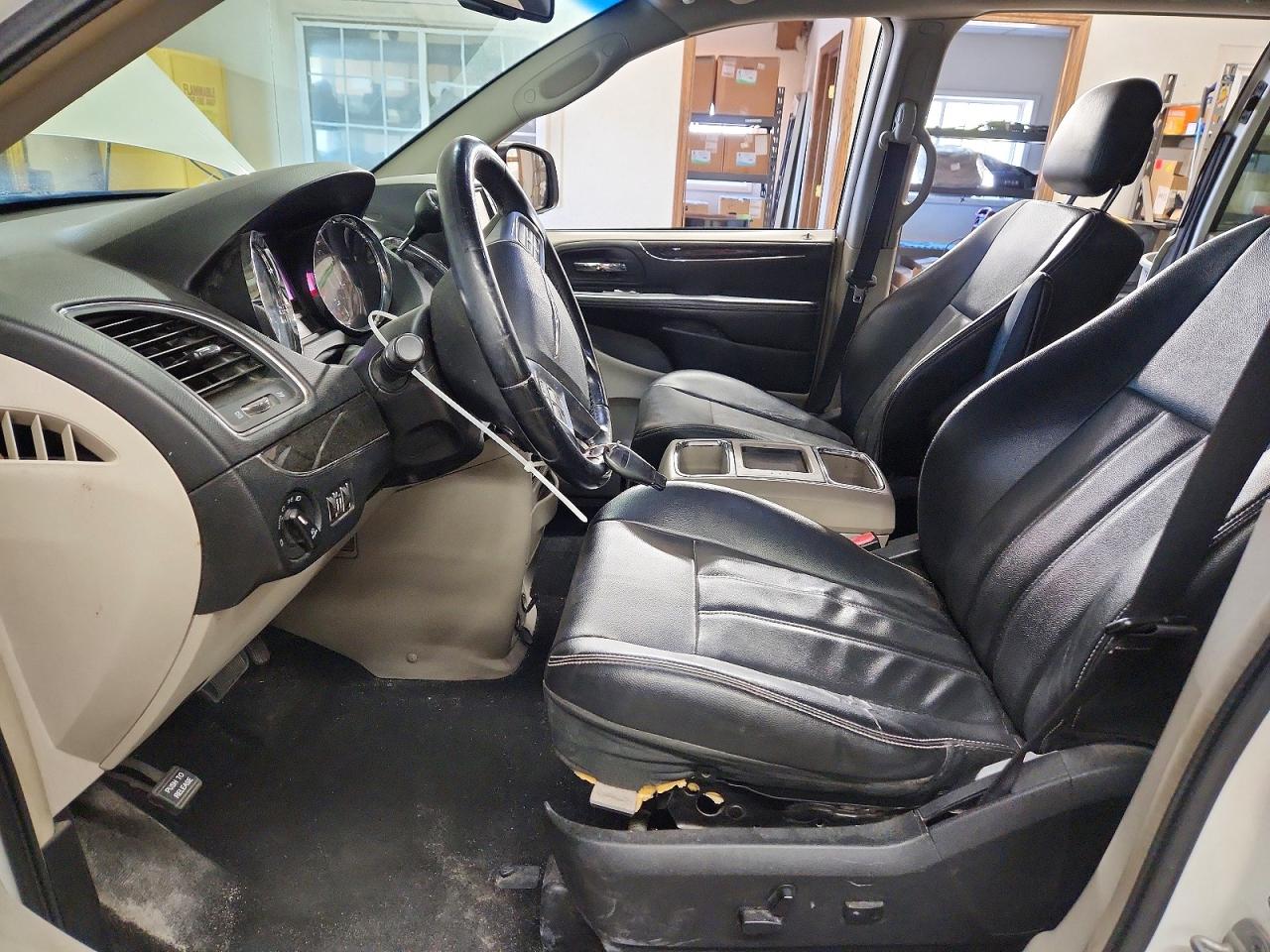 Chrysler Minivan Touring
