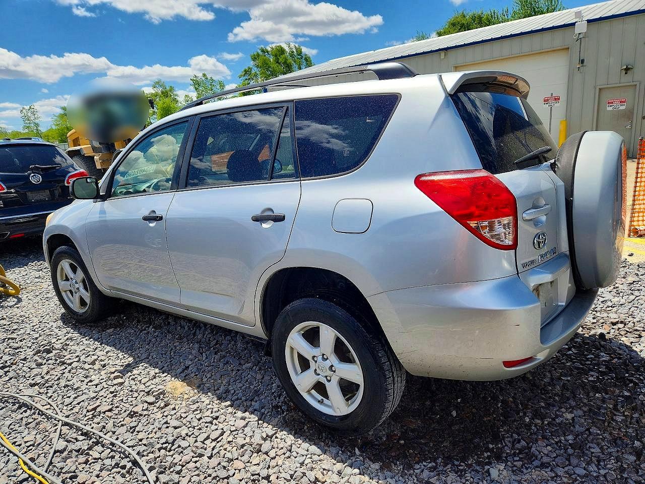 Toyota RAV4 Base