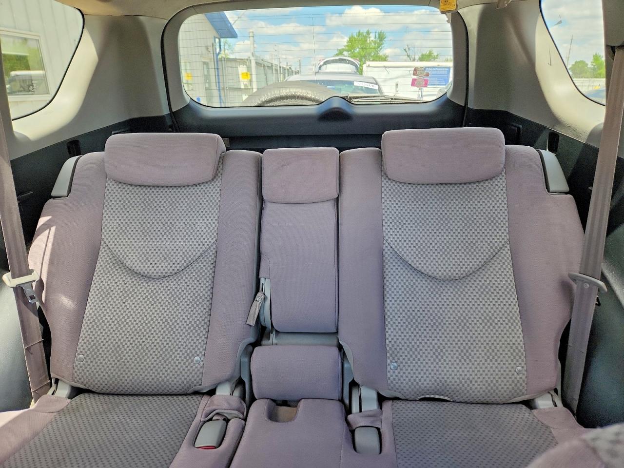 Toyota RAV4 Base