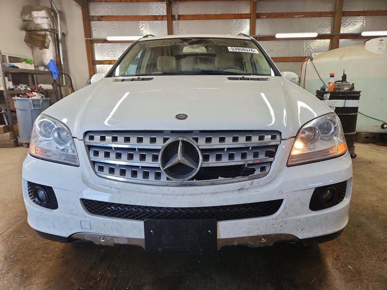 Mercedes-Benz M-Class 350