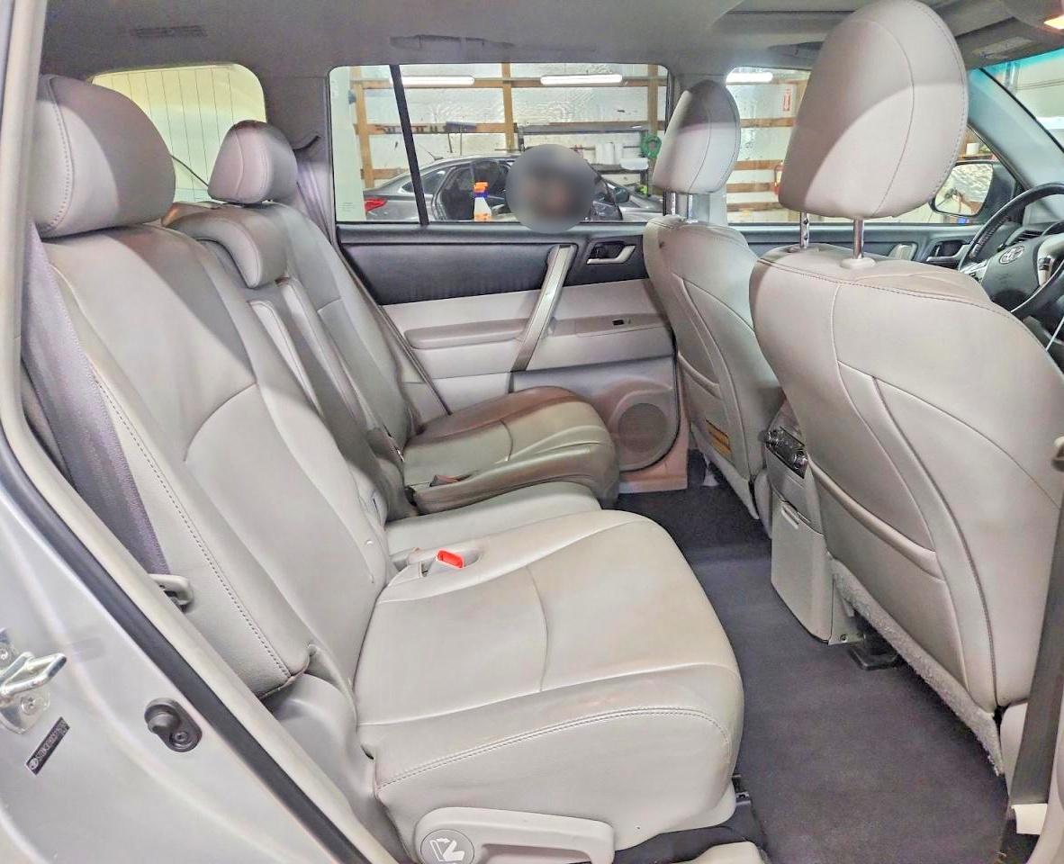 Toyota Highlander Se