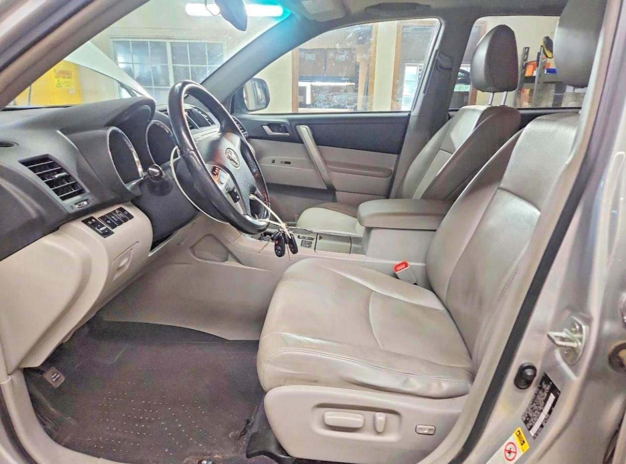 Toyota Highlander Se