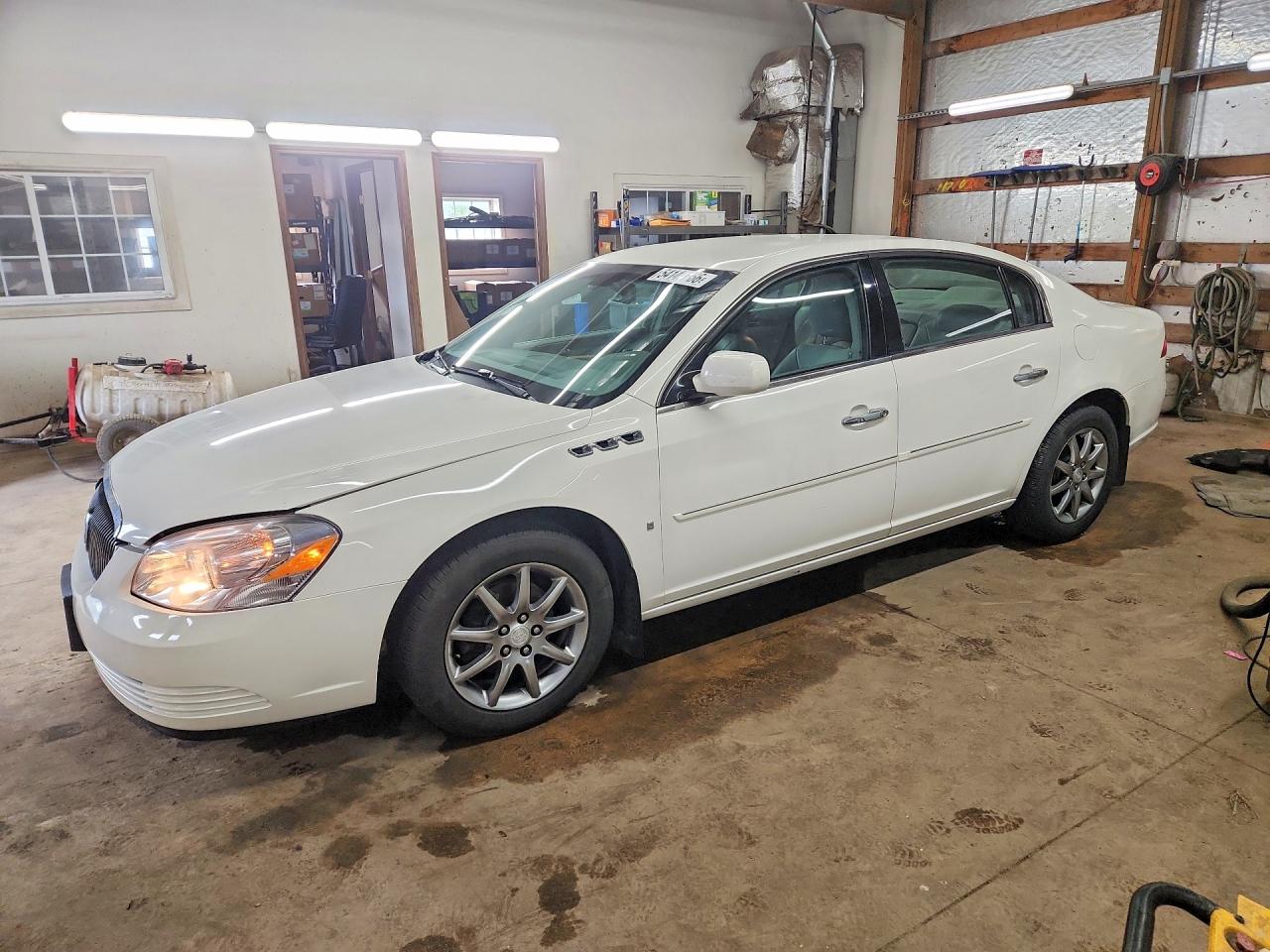 Salvage Buick Lucerne Image