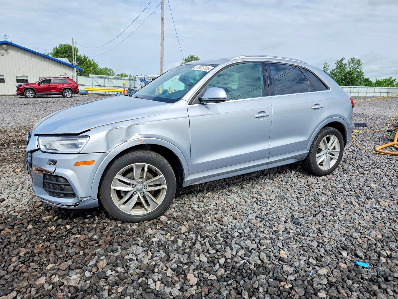 Salvage Audi Q3 Image