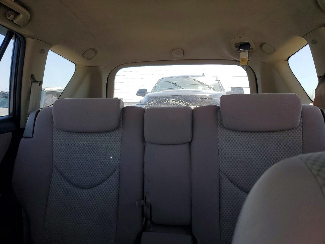 Toyota RAV4 Base