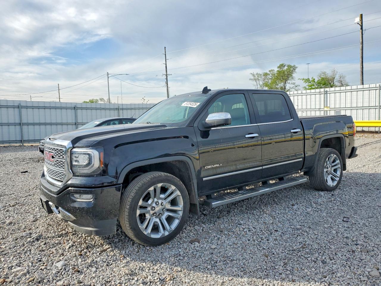 Salvage GMC Sierra Image
