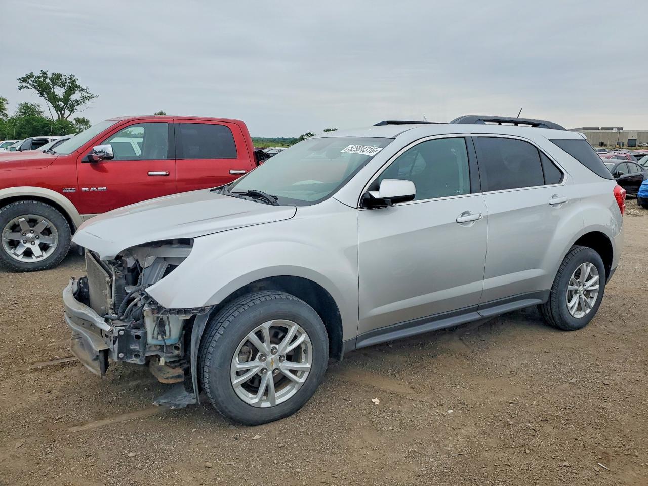 Salvage Chevrolet Equinox Image