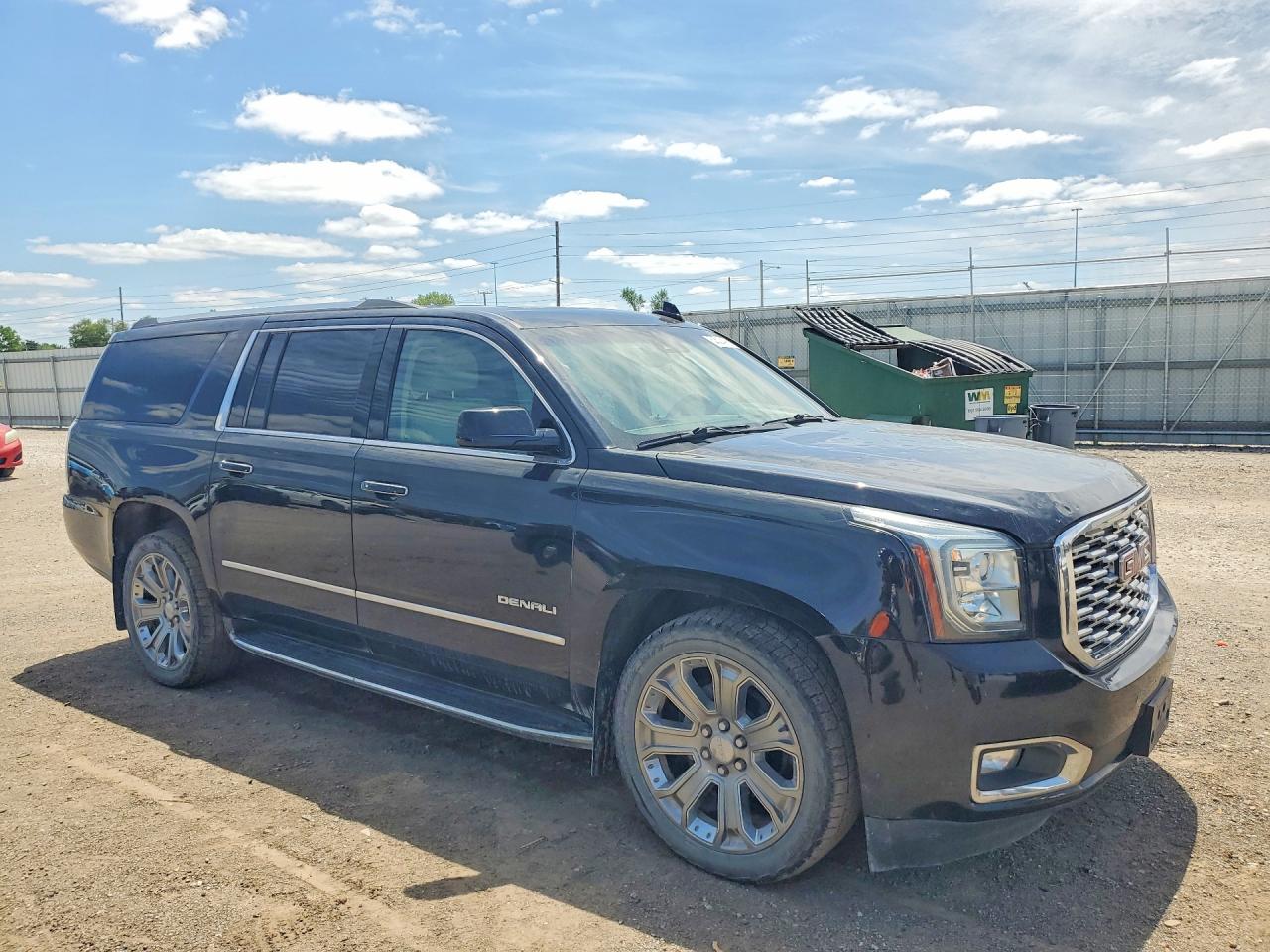 GMC Yukon Denali