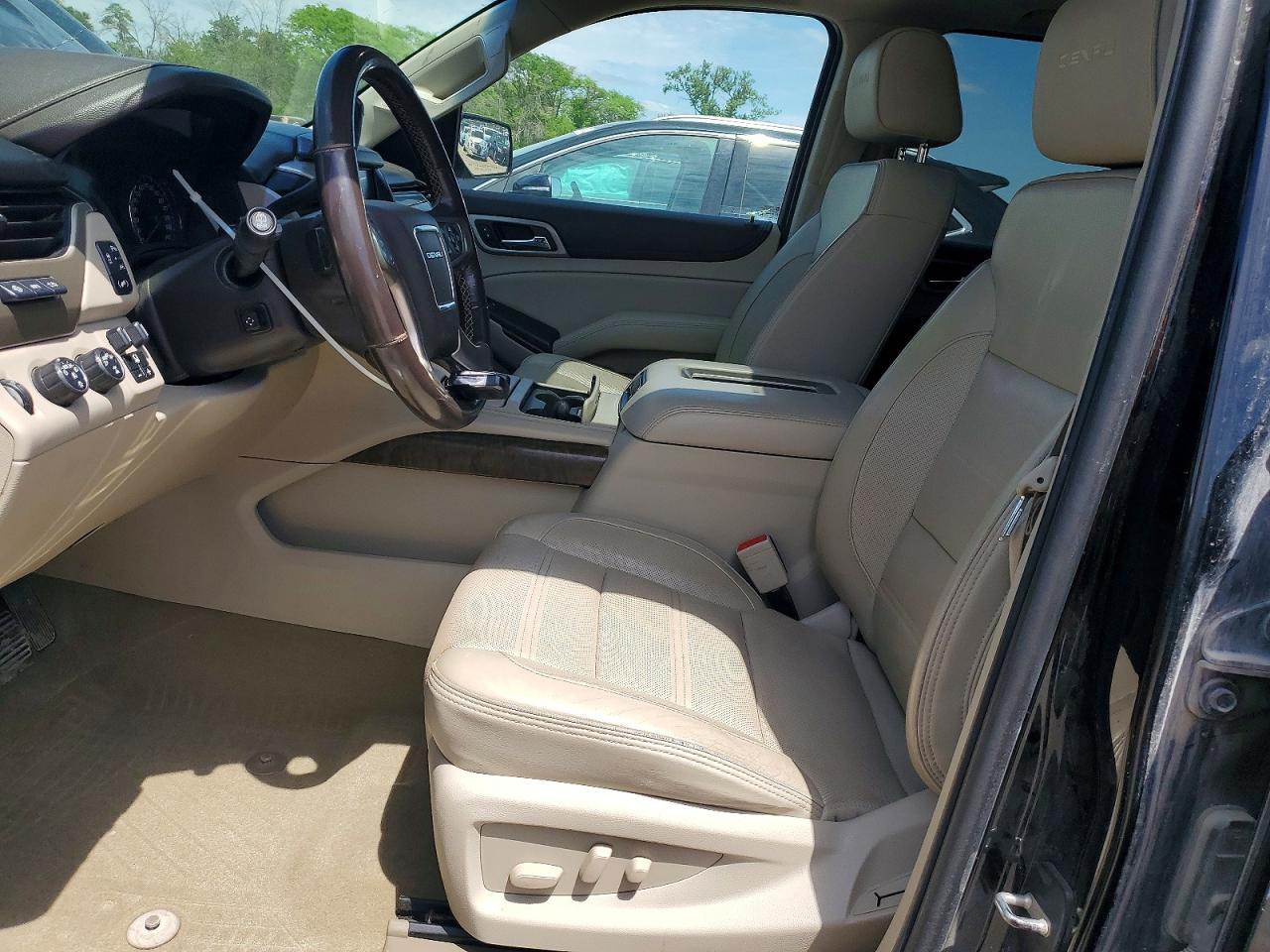 GMC Yukon Denali