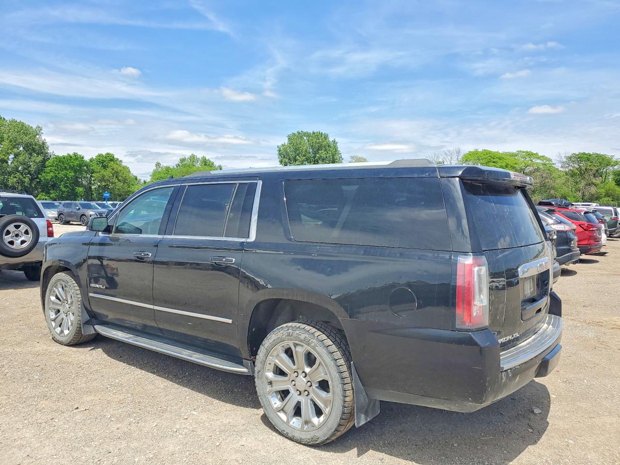 GMC Yukon Denali