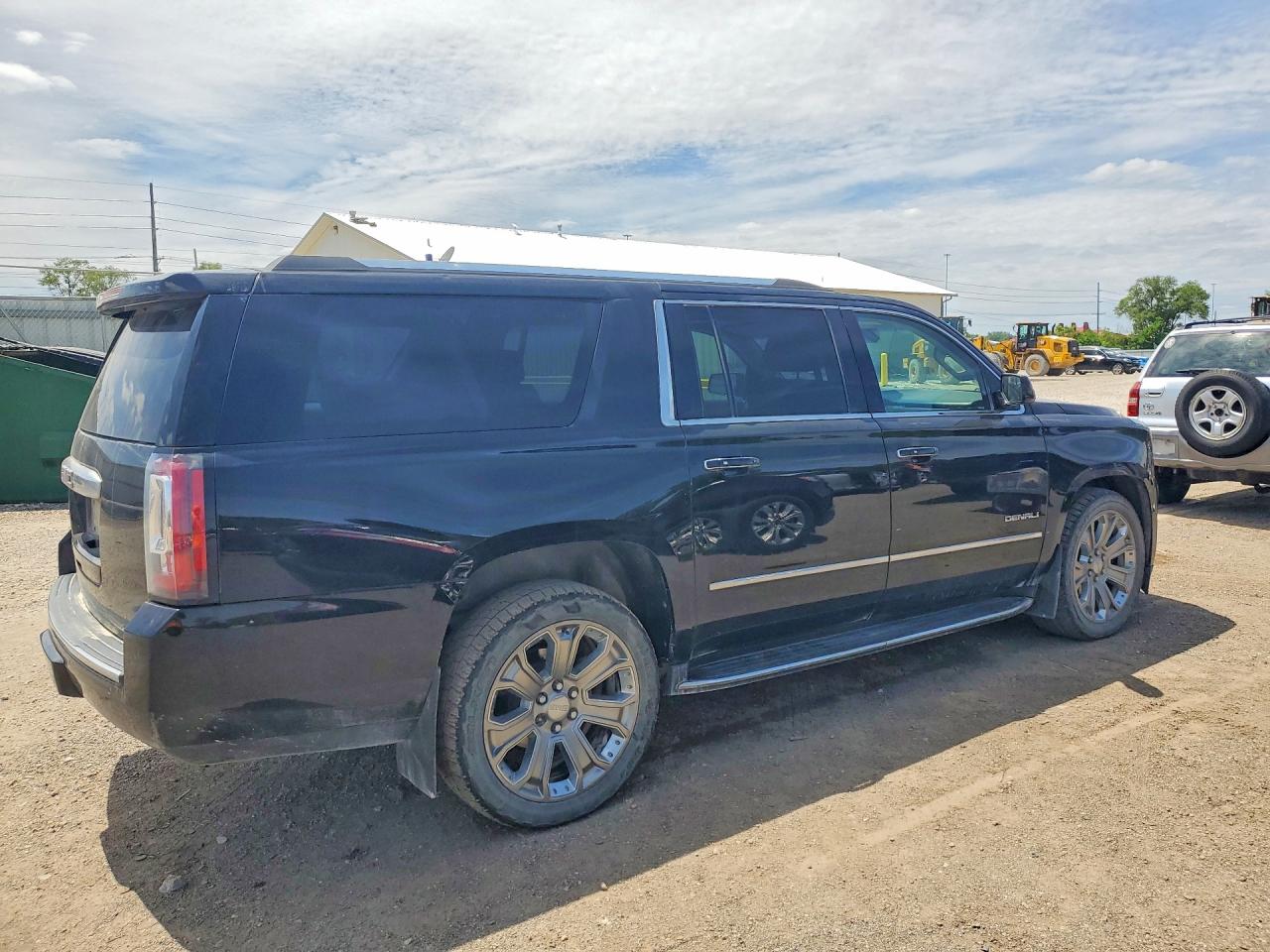 GMC Yukon Denali