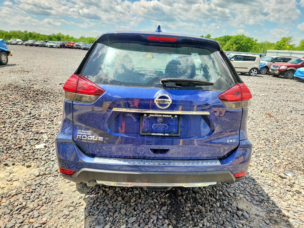Nissan Rogue S