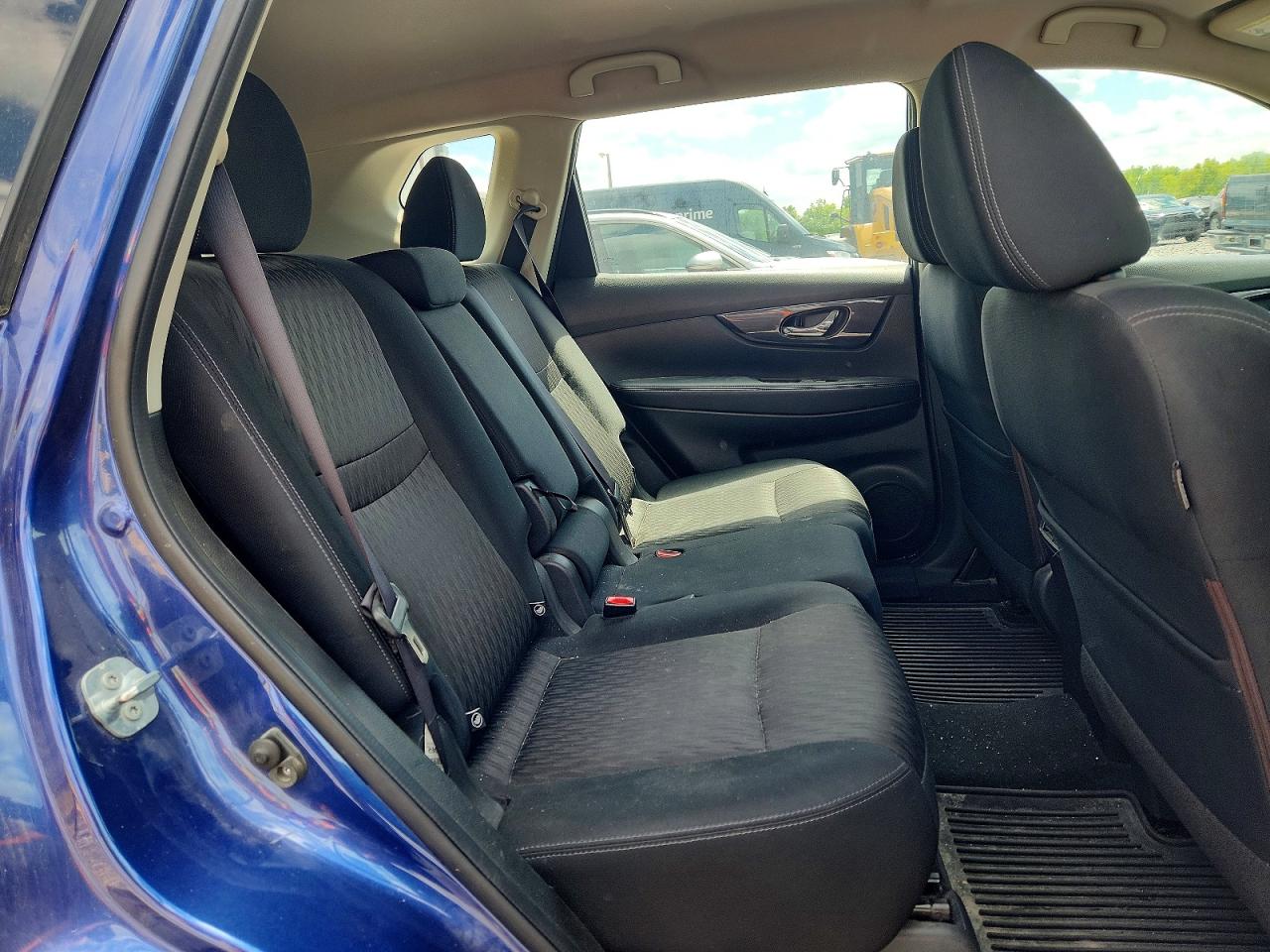 Nissan Rogue S