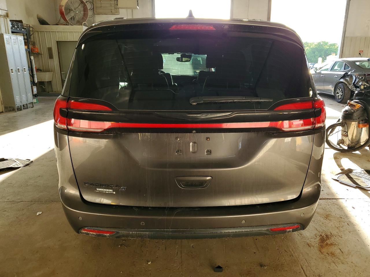 Chrysler Pacifica Touring L