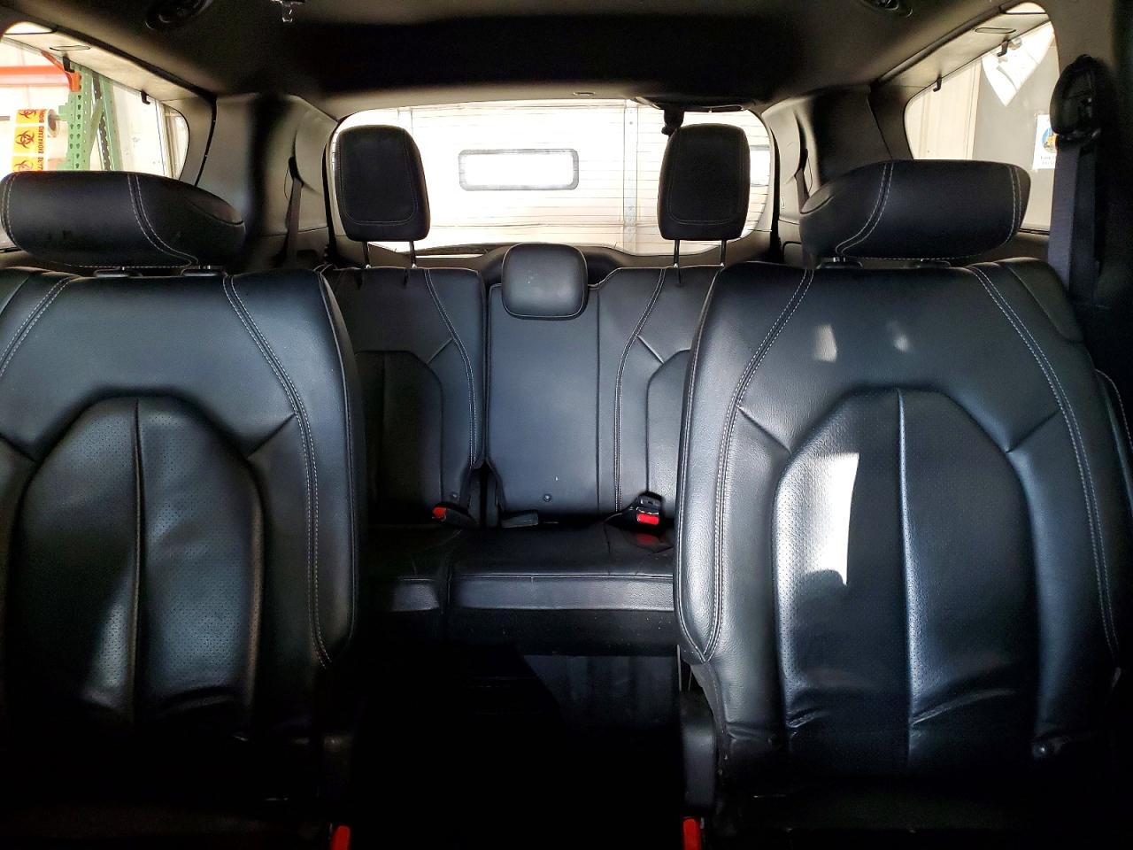 Chrysler Pacifica Touring L