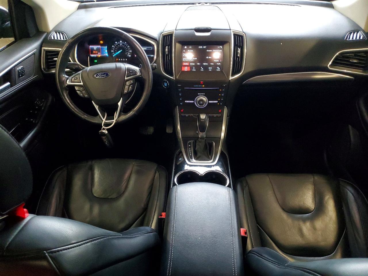 Ford Edge Titanium