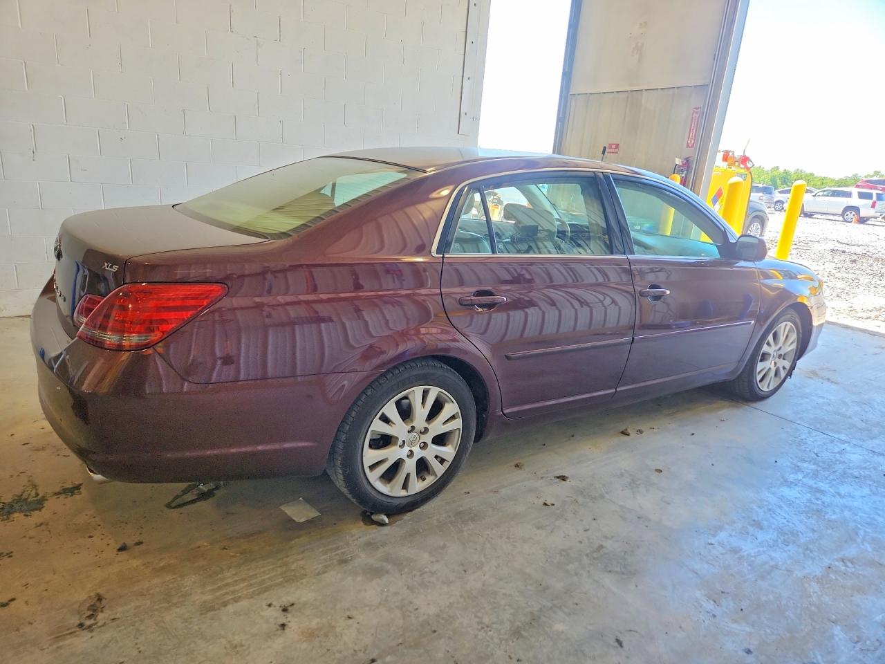 Toyota Avalon Xls