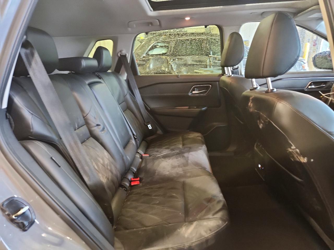 Nissan Rogue Platinum