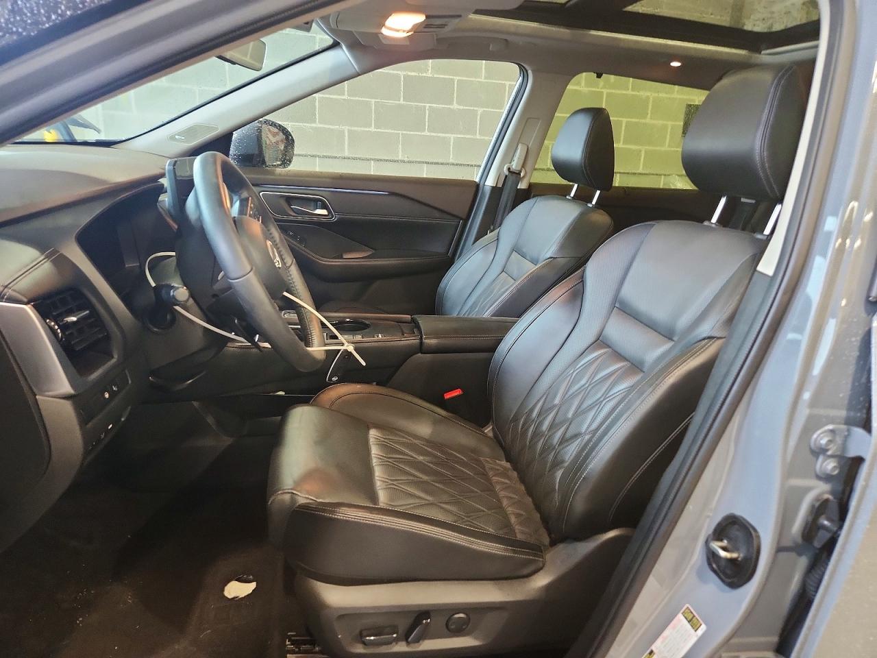 Nissan Rogue Platinum