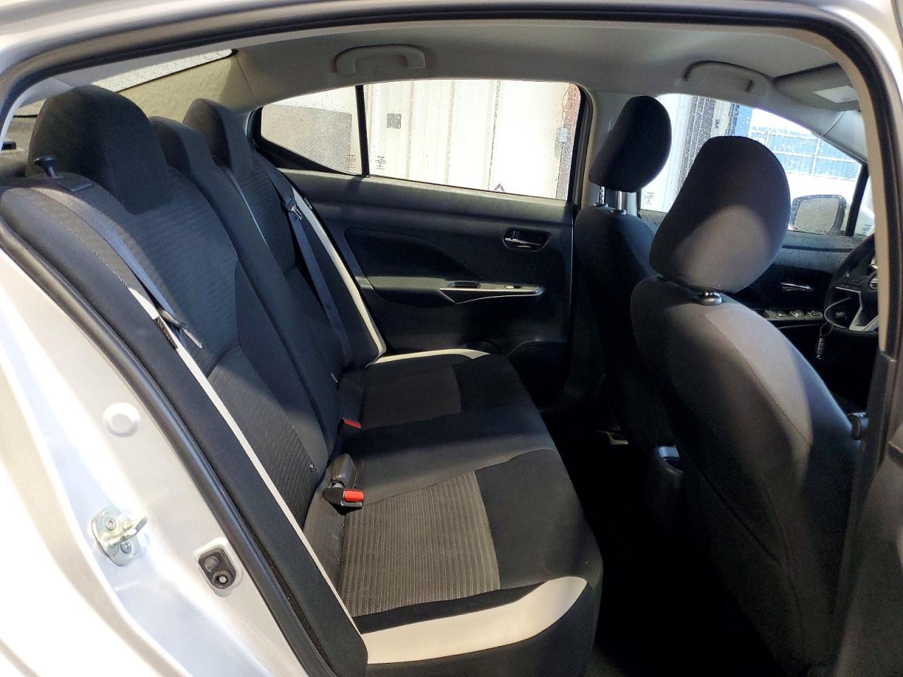 Nissan Versa Sv