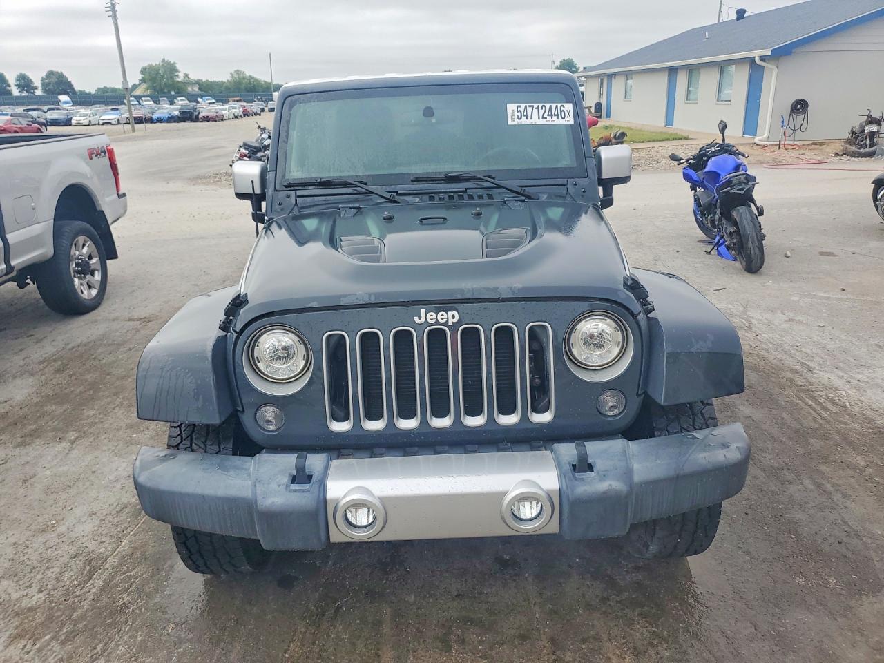 Jeep Wrangler Sahara