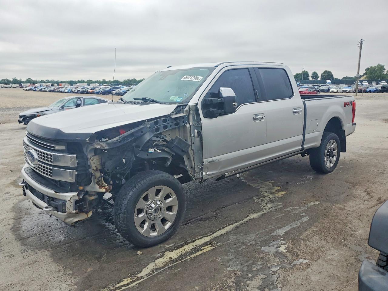 Salvage Ford F-350 Image