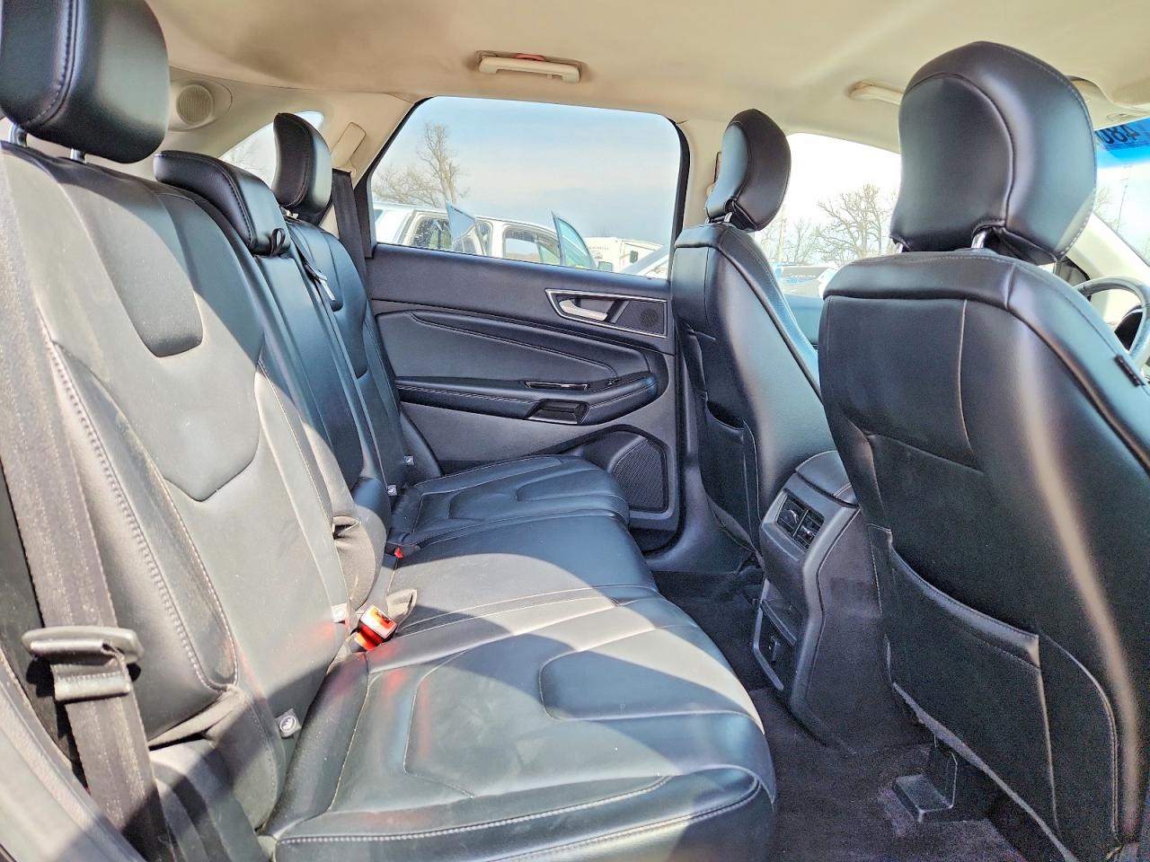 Ford Edge Titanium