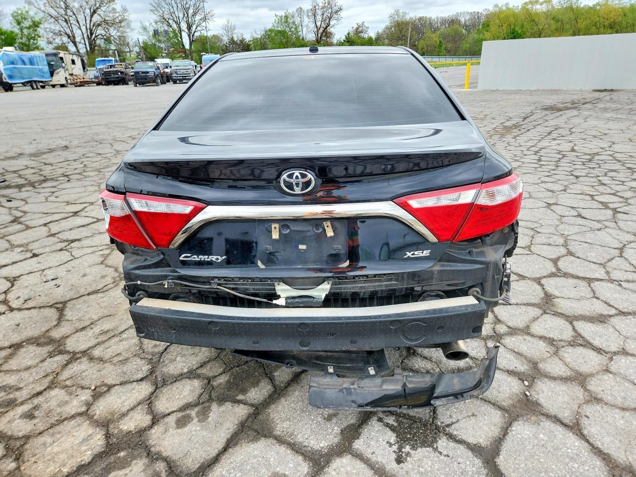Toyota Camry Xse