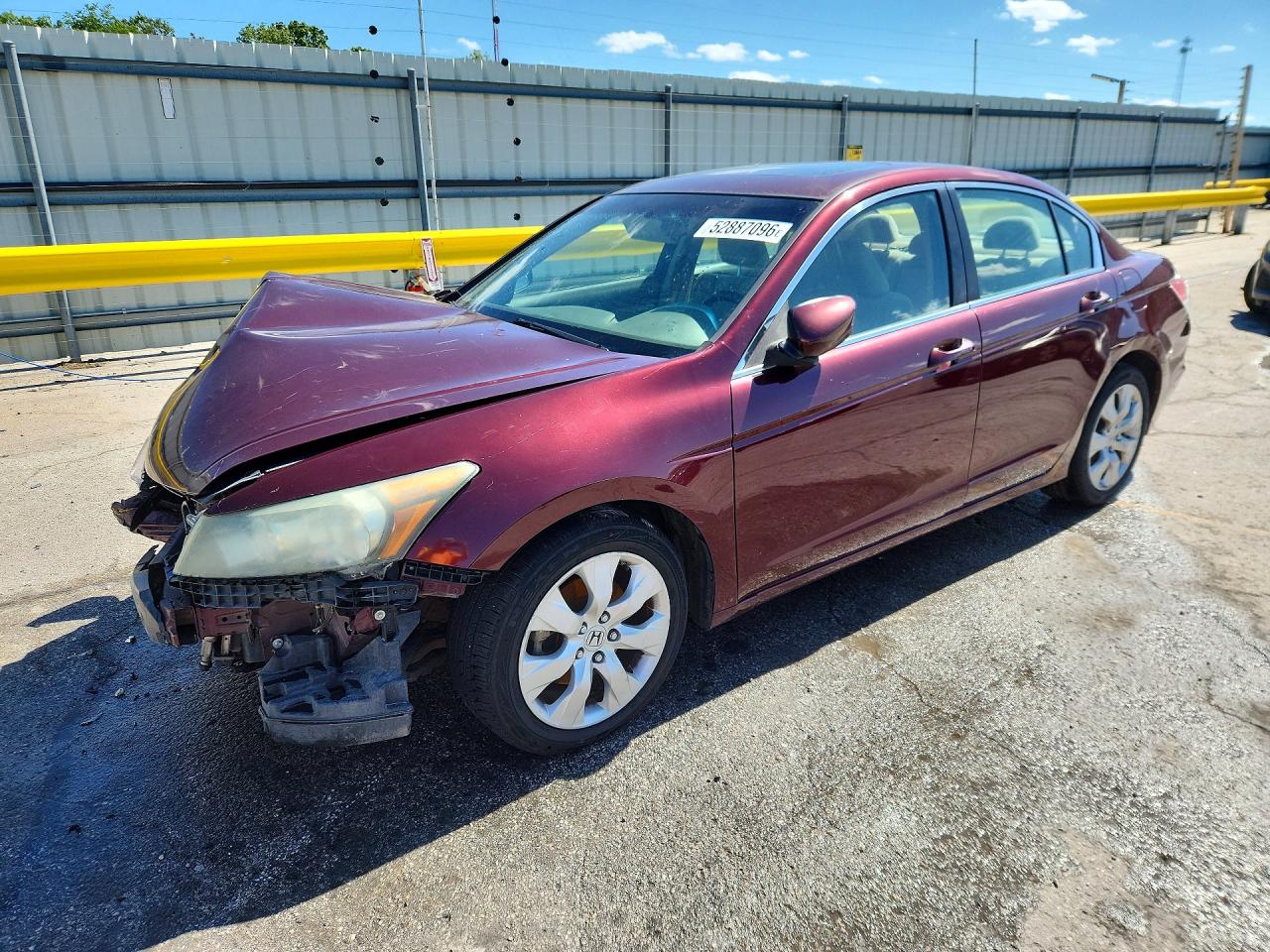 Salvage Honda Accord Image