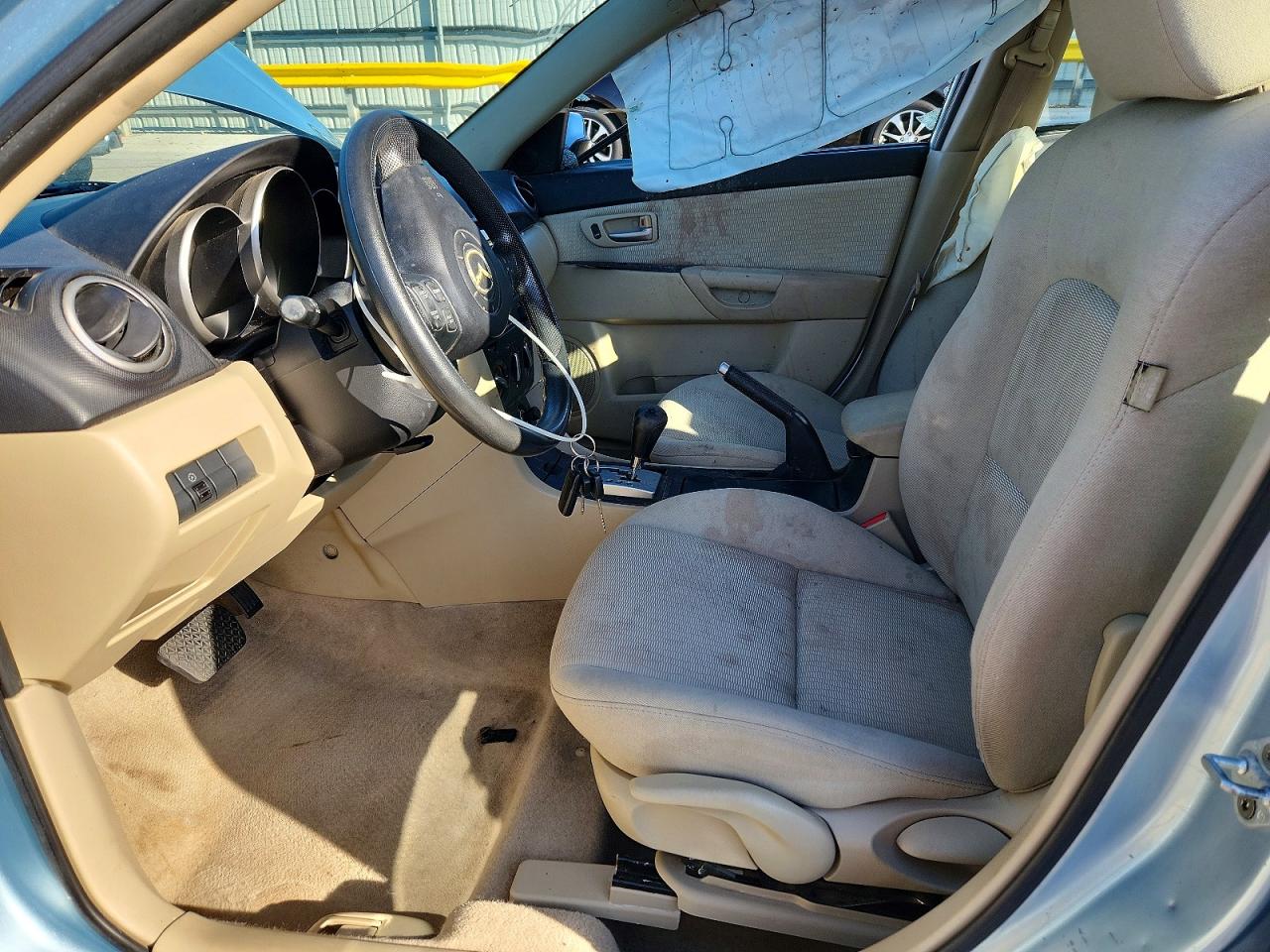 Mazda 3 I