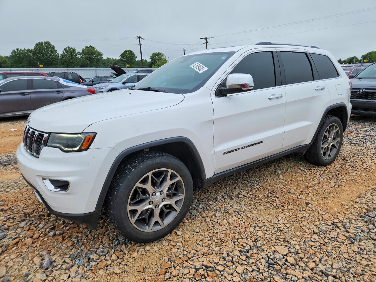 Salvage Jeep Grand Cherokee Image