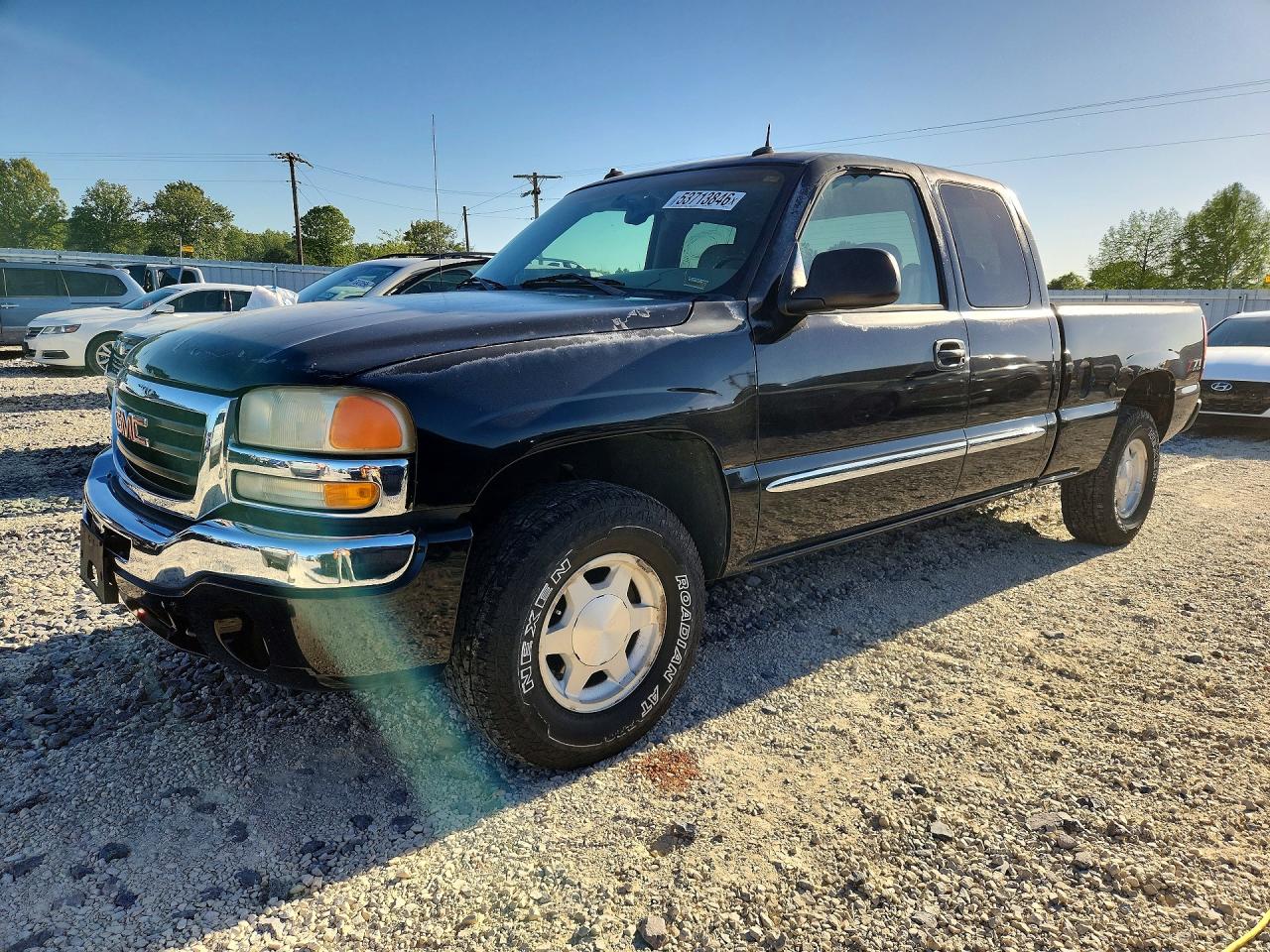 Salvage GMC Sierra Image