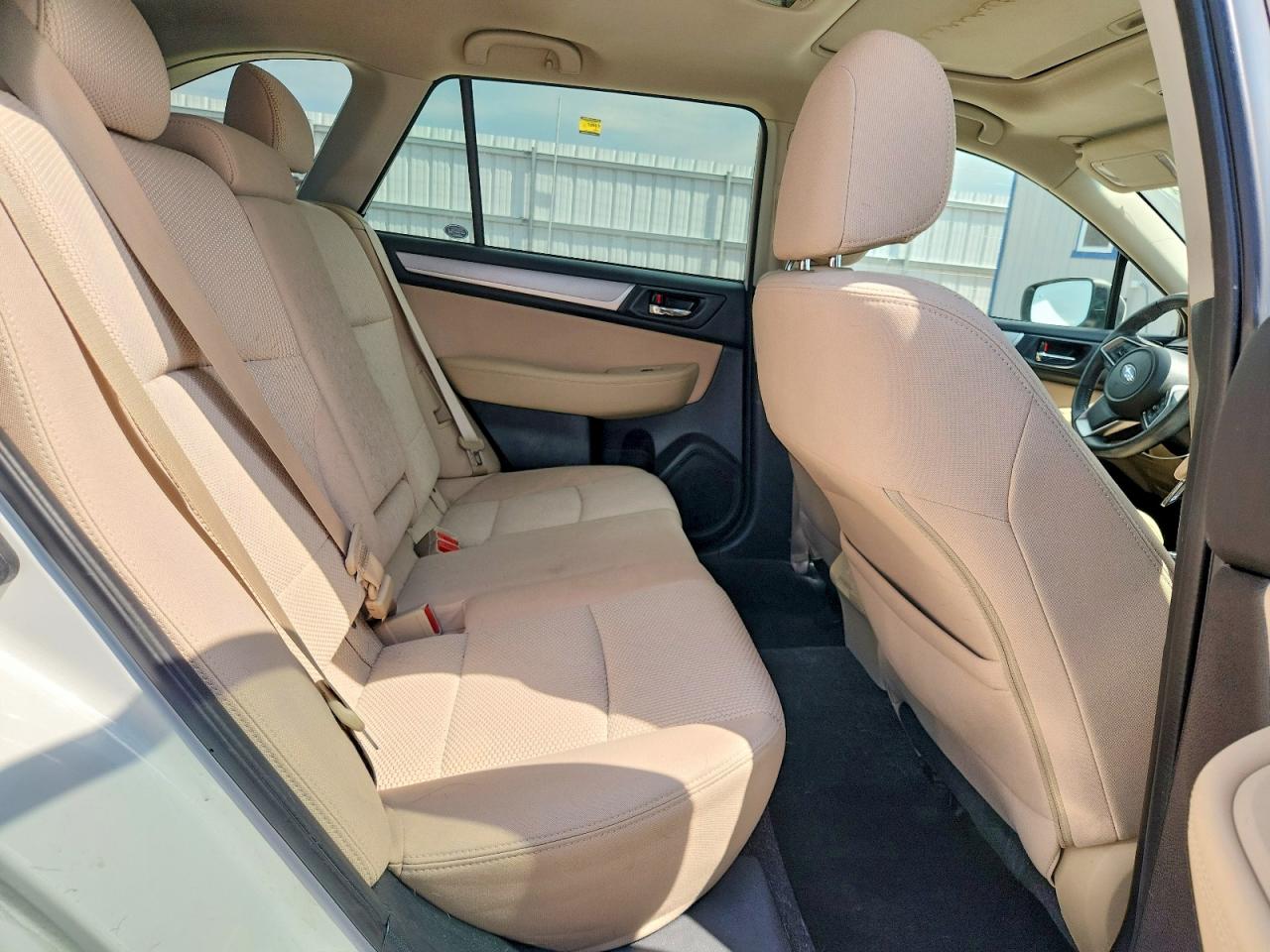 Subaru Outback 2.5i Premium