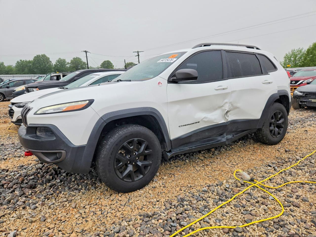 Salvage Jeep Cherokee Image