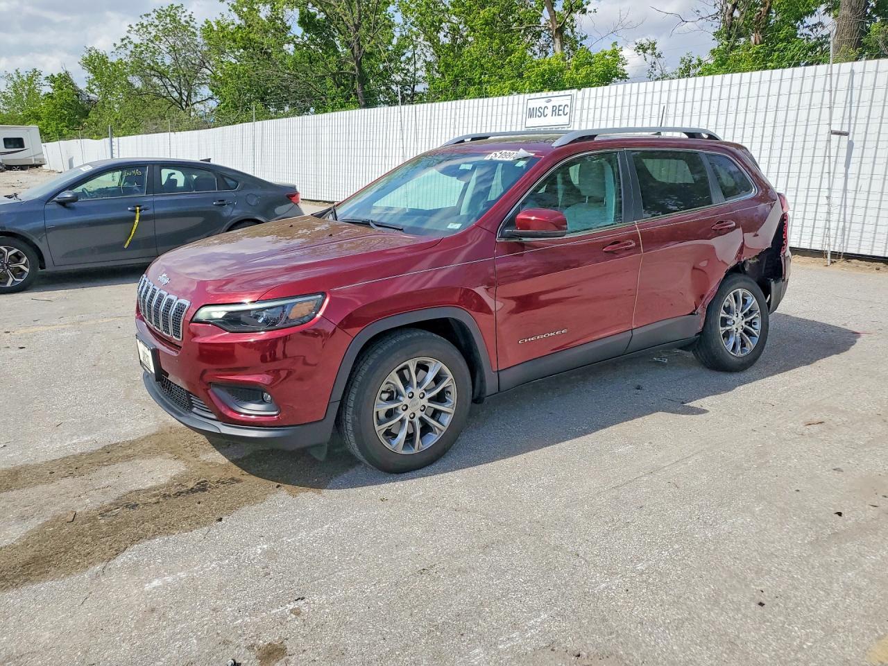 Salvage Jeep Grand Cherokee Image