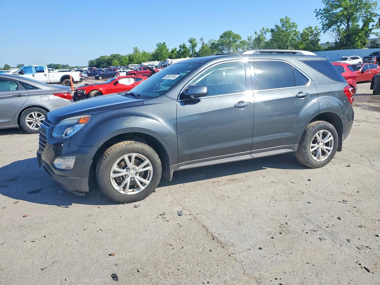 Salvage Chevrolet Equinox Image