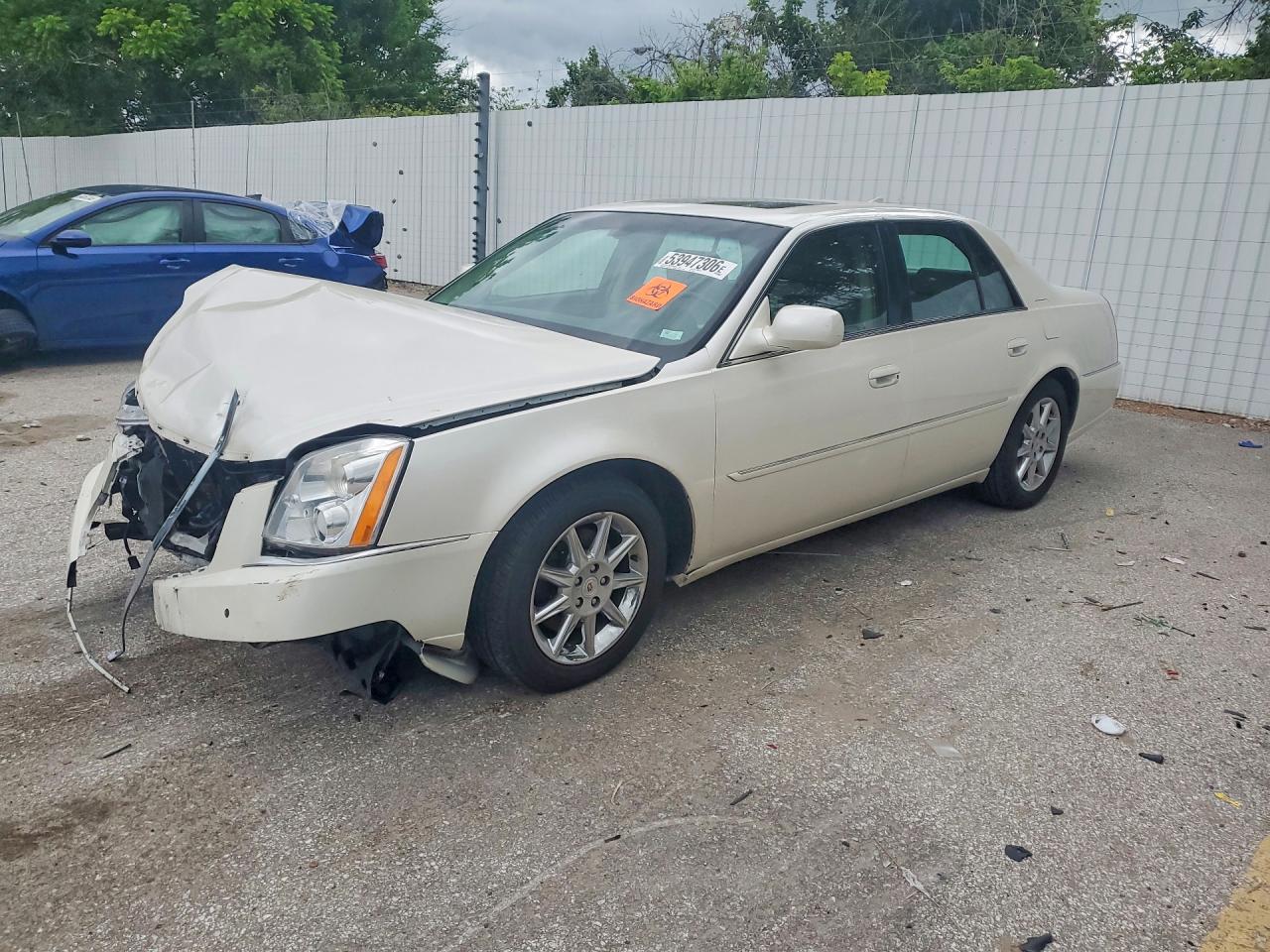 Salvage Cadillac DTS Image
