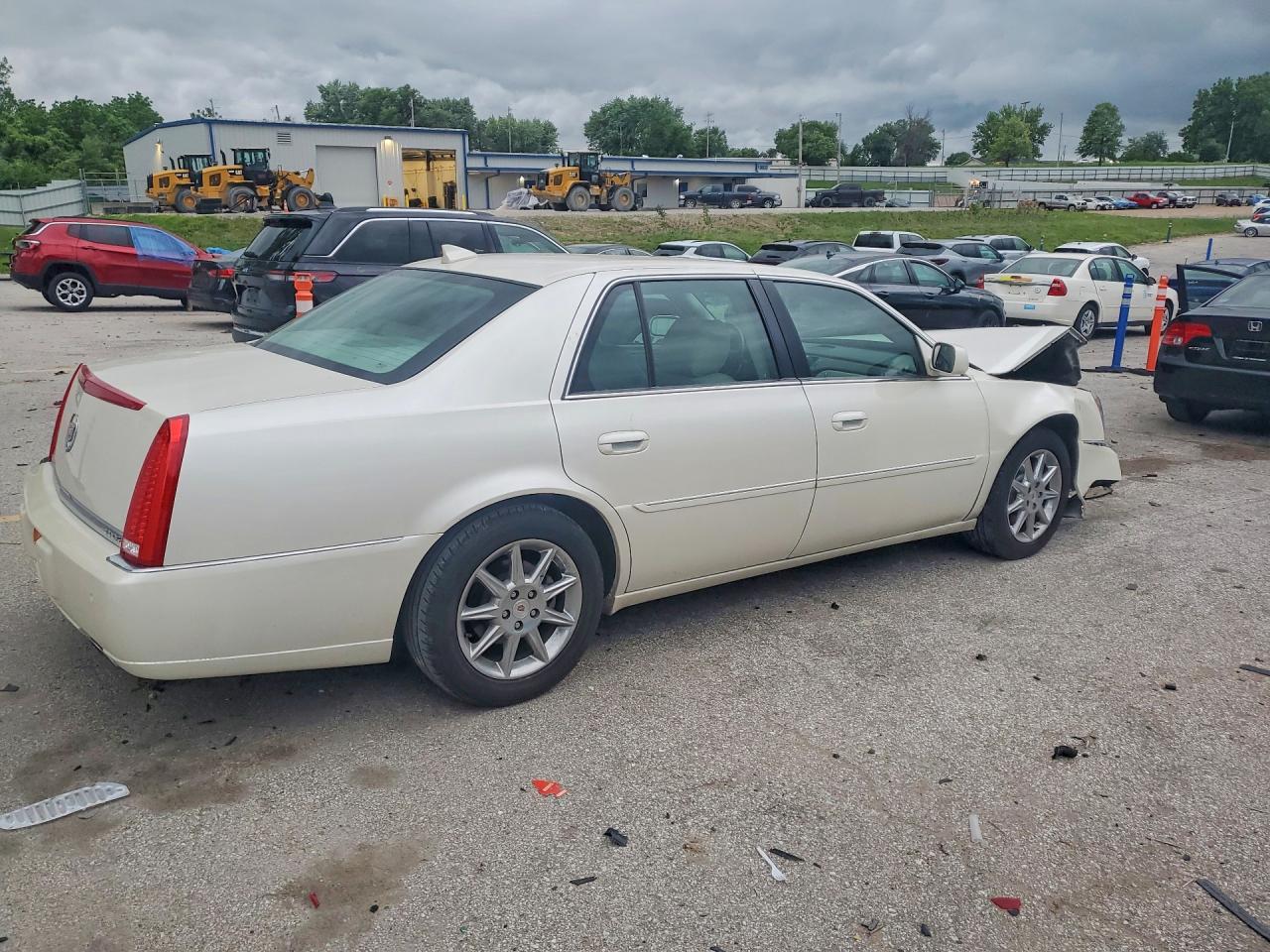 Cadillac DTS Luxury Collection