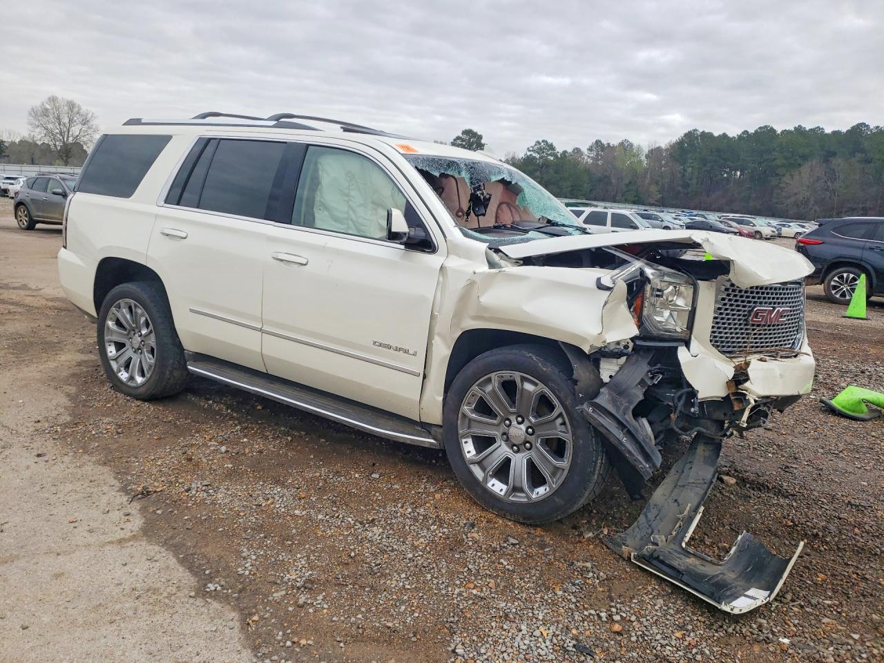 GMC Yukon Denali