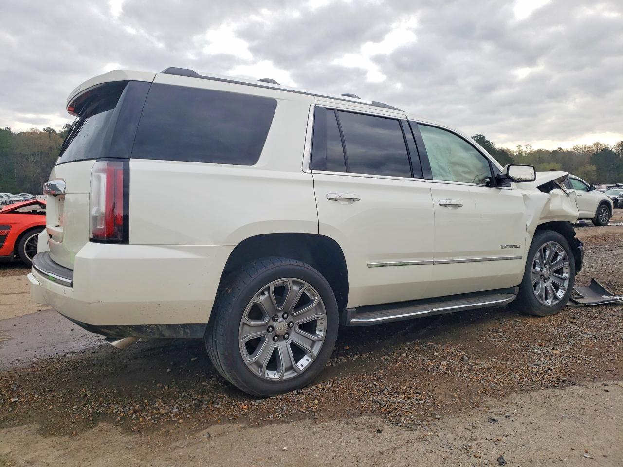 GMC Yukon Denali
