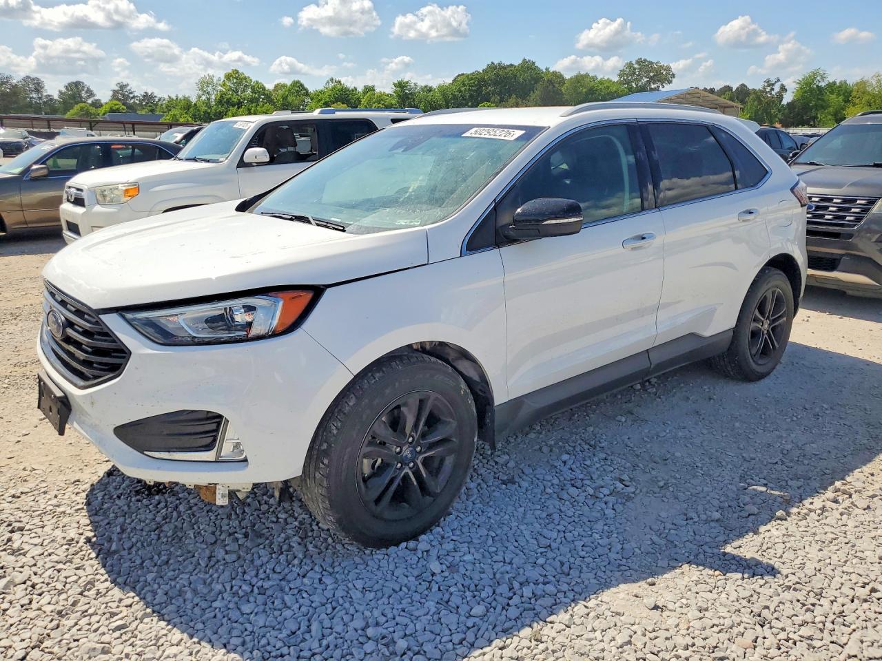 Salvage Ford Edge Image