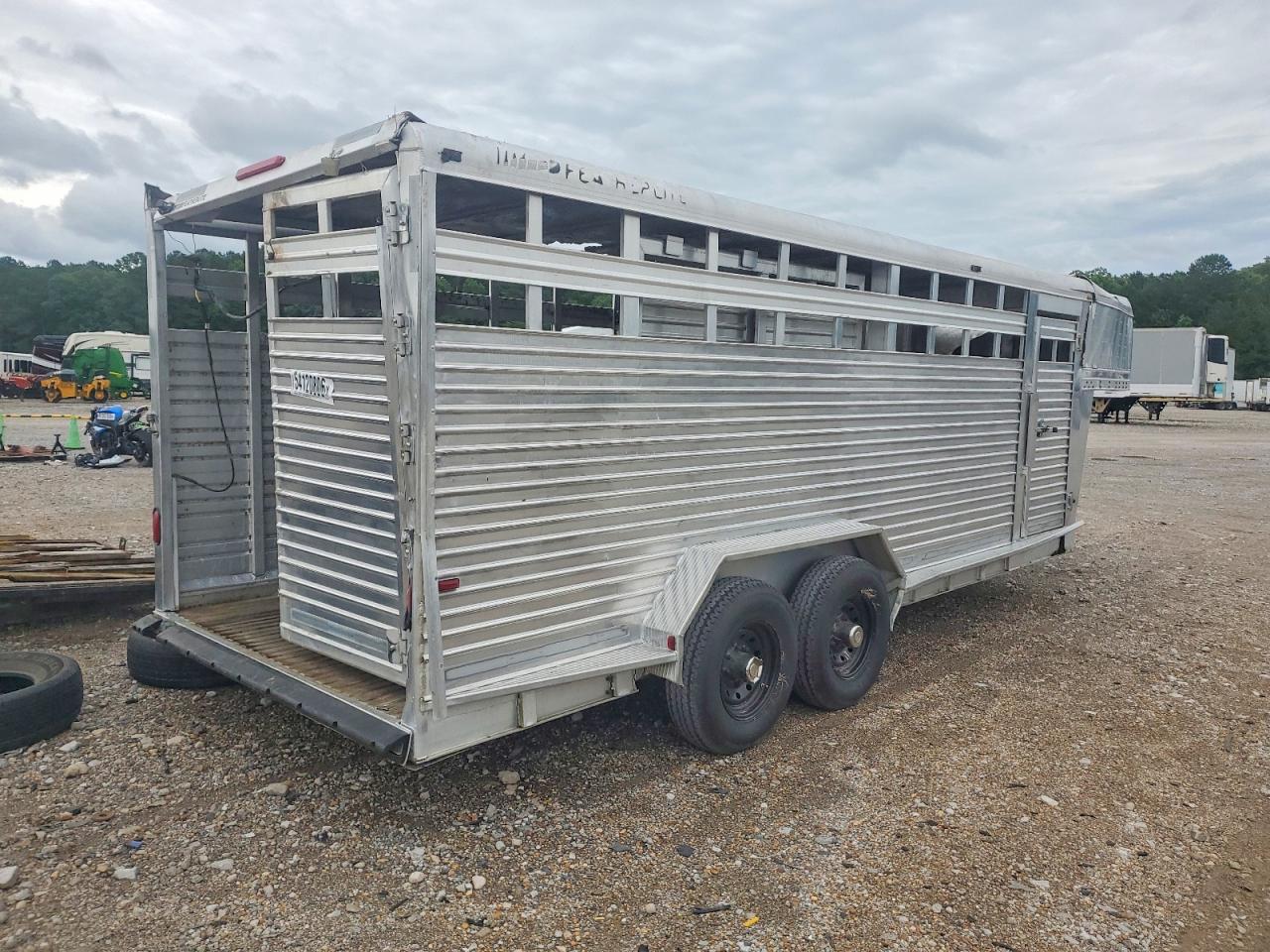 Feat Trailer