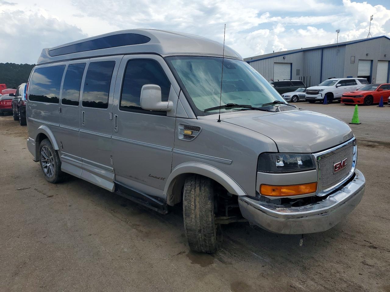GMC Savana G2500
