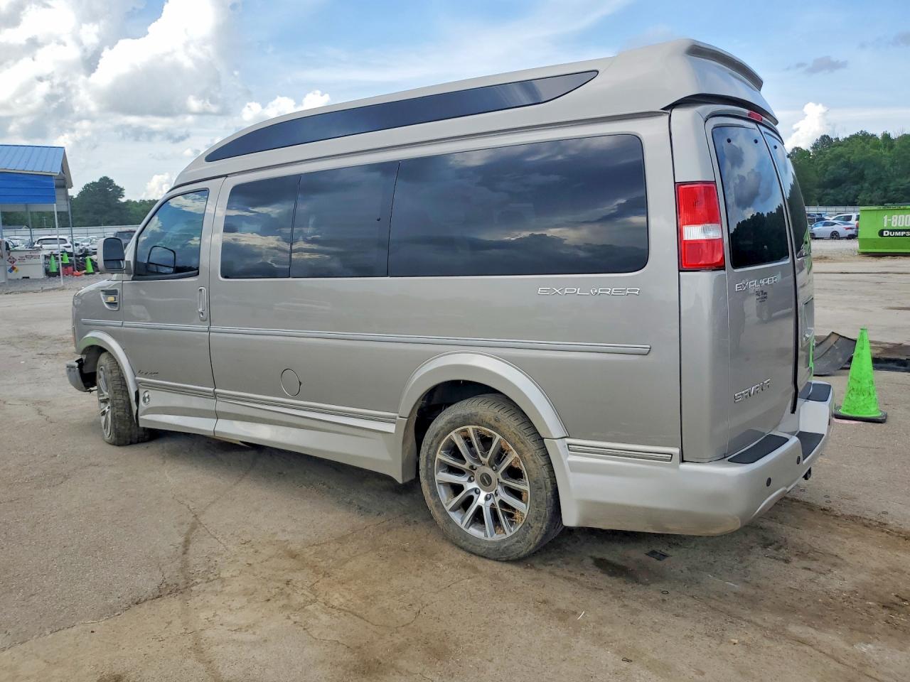 GMC Savana G2500