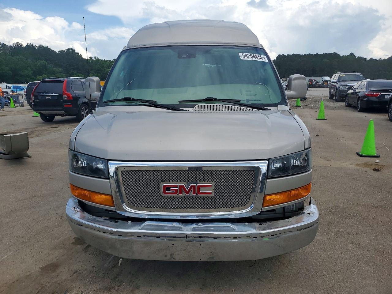 GMC Savana G2500