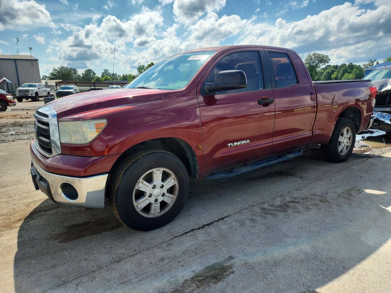 Salvage Toyota Tundra Image