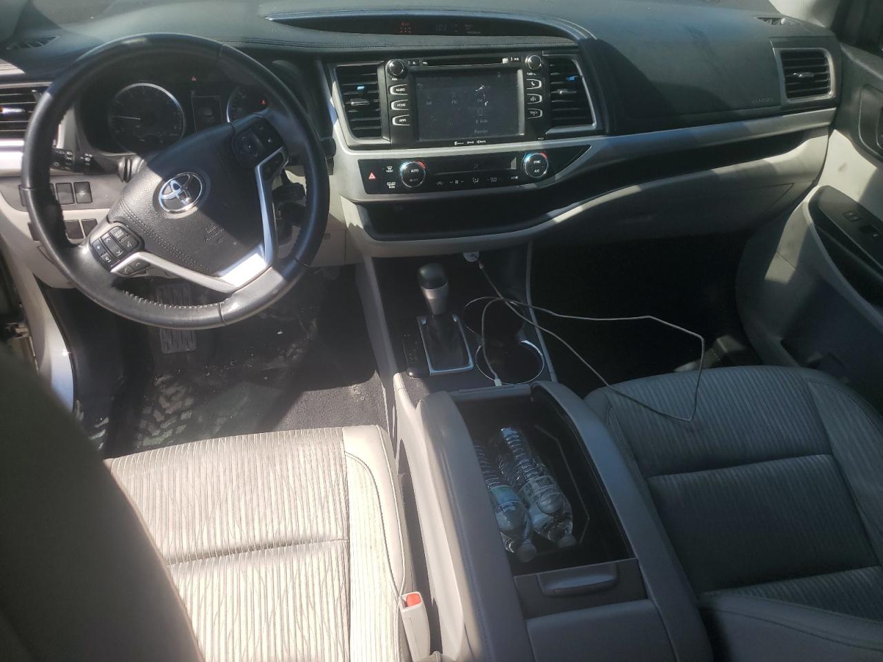 Toyota Highlander Le
